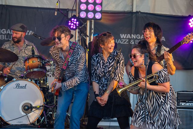 Gusto Gusto – Sat 5 Sept – 7pm (Ticketed Show)